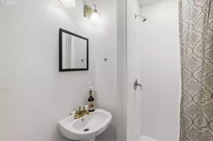 357 W 37th Ave, Eugene, OR 97405 - Photo 19