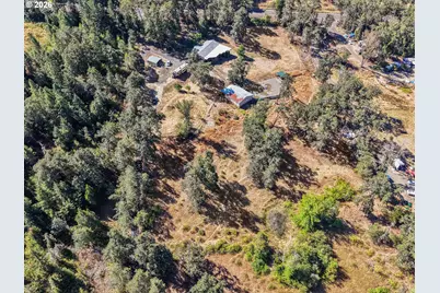 2925 Cleveland Hill Rd, Roseburg, OR 97471 - Photo 23