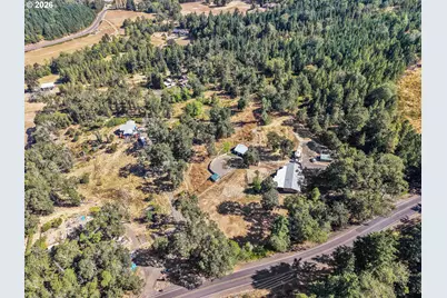 2925 Cleveland Hill Rd, Roseburg, OR 97471 - Photo 27