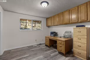 2925 Cleveland Hill Rd, Roseburg, OR 97471 - Photo 13