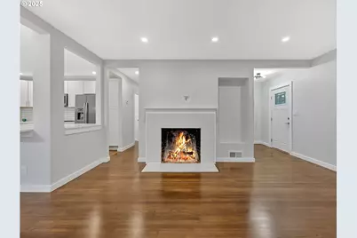 4416 NE 75th Ave, Portland, OR 97218 - Photo 5