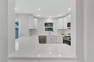 4416 NE 75th Ave, Portland, OR 97218 - Photo 9