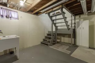 1216 NE 80th Ave, Portland, OR 97213 - Photo 23