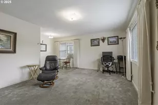 1216 NE 80th Ave, Portland, OR 97213 - Photo 7