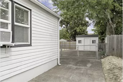 1216 NE 80th Ave, Portland, OR 97213 - Photo 33