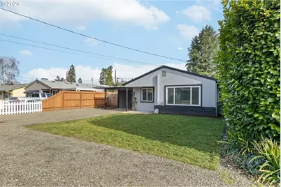 169 W Hazel St, Roseburg, OR 97471 - Photo 1