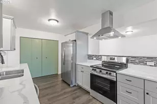 169 W Hazel St, Roseburg, OR 97471 - Photo 15