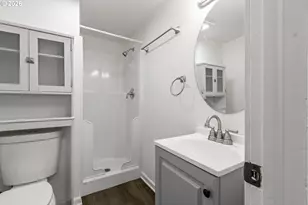 169 W Hazel St, Roseburg, OR 97471 - Photo 25