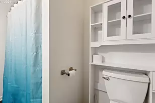 169 W Hazel St, Roseburg, OR 97471 - Photo 23