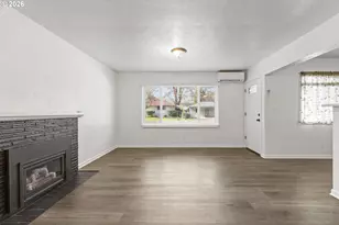 169 W Hazel St, Roseburg, OR 97471 - Photo 5