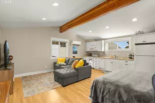 5801 S Kelly Ave, Portland, OR 97239 - Photo 29