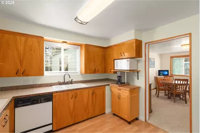 12605 SE Holgate Blvd, Portland, OR 97236 - Photo 15