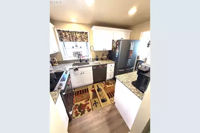 1073 Randolph Rd, Woodburn, OR 97071 - Photo 7