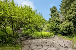 10623 NE Fox Farm Rd, Dundee, OR 97115 - Photo 13