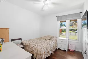 1400 SE 146th Pl, Portland, OR 97233 - Photo 27