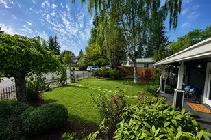 1400 SE 146th Pl, Portland, OR 97233 - Photo 3