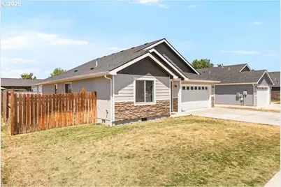 7843 Cadence Ln, White City, OR 97503 - Photo 17