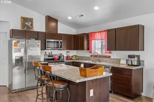 7843 Cadence Ln, White City, OR 97503 - Photo 5