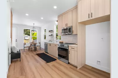 9215 N Seneca St, Portland, OR 97203 - Photo 7