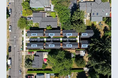 9215 N Seneca St, Portland, OR 97203 - Photo 17