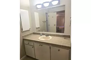 5585 E Evergreen Blvd, Vancouver, WA 98661 - Photo 7