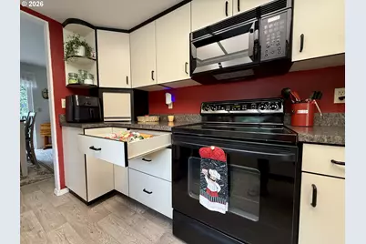 16465 Stitt Ln, Brookings, OR 97415 - Photo 11