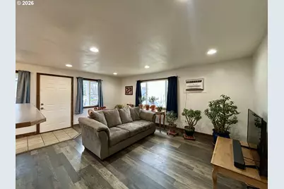 400 D St, Dallesport, WA 98617 - Photo 5