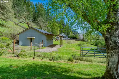 35271 McKenzie View Dr, Springfield, OR 97478 - Photo 3