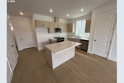 2402 SW 5th Pl, Battle Ground, WA 98604 - Photo 3