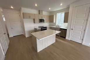 2402 SW 5th Pl, Battle Ground, WA 98604 - Photo 3