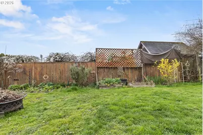 408 SW Chapman St, Sheridan, OR 97378 - Photo 41