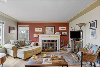 408 SW Chapman St, Sheridan, OR 97378 - Photo 5