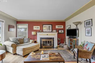 408 SW Chapman St, Sheridan, OR 97378 - Photo 5