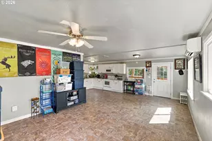 1040 Jefferson St, Coos Bay, OR 97420 - Photo 7