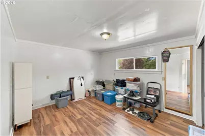 1040 Jefferson St, Coos Bay, OR 97420 - Photo 13