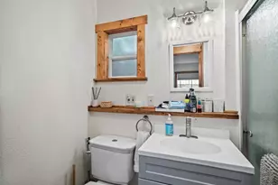 5615 N Delaware Ave, Portland, OR 97217 - Photo 33