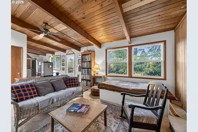 4833 SW Buddington St, Portland, OR 97219 - Photo 7