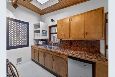 4833 SW Buddington St, Portland, OR 97219 - Photo 11