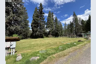54432 McKenzie Hwy #40, Blue River, OR 97413 - Photo 7