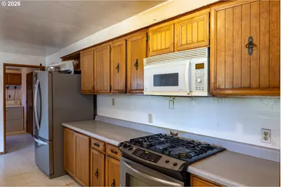 10285 NW 314th Ave, North Plains, OR 97133 - Photo 9