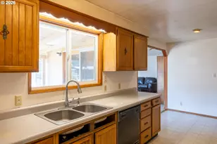 10285 NW 314th Ave, North Plains, OR 97133 - Photo 7