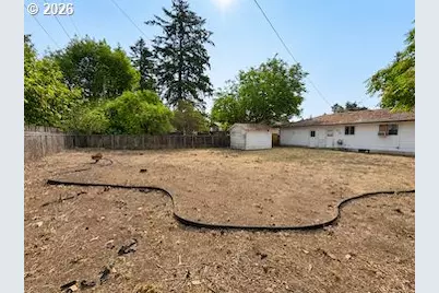 10505 SE Long St, Portland, OR 97266 - Photo 27