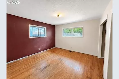 10505 SE Long St, Portland, OR 97266 - Photo 9
