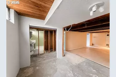 10505 SE Long St, Portland, OR 97266 - Photo 21
