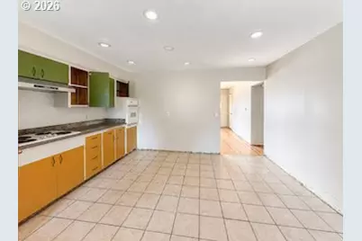 10505 SE Long St, Portland, OR 97266 - Photo 11