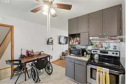 1635 Garfield St, North Bend, OR 97459 - Photo 15