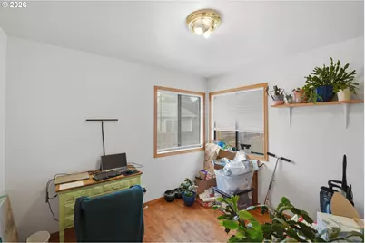 1635 Garfield St, North Bend, OR 97459 - Photo 11