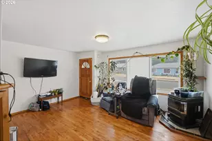 1635 Garfield St, North Bend, OR 97459 - Photo 7
