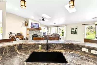 91403 Marbrook Ln, Blue River, OR 97413 - Photo 11
