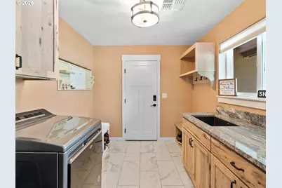 91403 Marbrook Ln, Blue River, OR 97413 - Photo 23